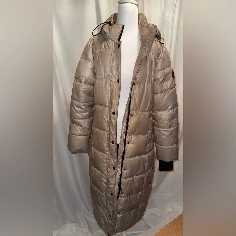 Steve Madden Women's Long Metallic Puffer Coat - Picture 1 of 11